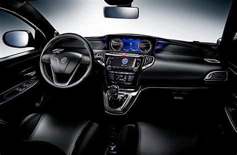 Cruscotto Lancia Ypsilon Hybrid con sistema S.A.L.A.