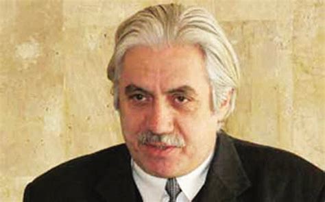 Scrittore rumeno Valeriu Butulescu