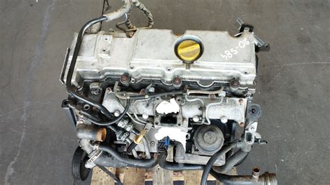 Opel Vectra 2.2 DTI engine bay