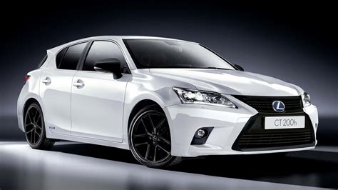 Lexus CT 200h vista anteriore