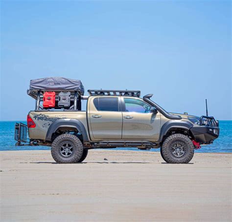 Toyota Hilux in azione off-road