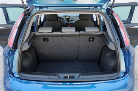 Fiat Grande Punto bagagliaio aperto
