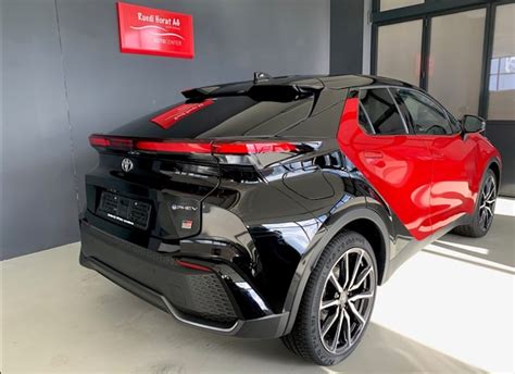 Toyota C-HR Plug-in GR SPORT Premiere con cerchi da 20 pollici