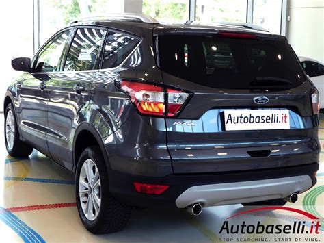 Ford Kuga 1500 Diesel in strada