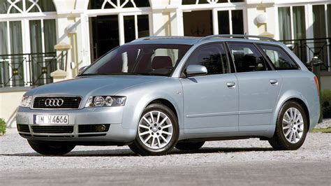 Audi A4 Avant B6 vano bagagli