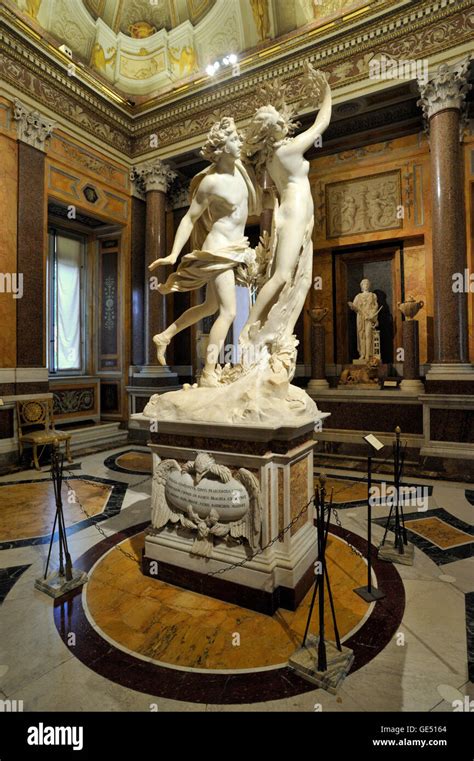 Scultura di Apollo e Dafne di Gian Lorenzo Bernini