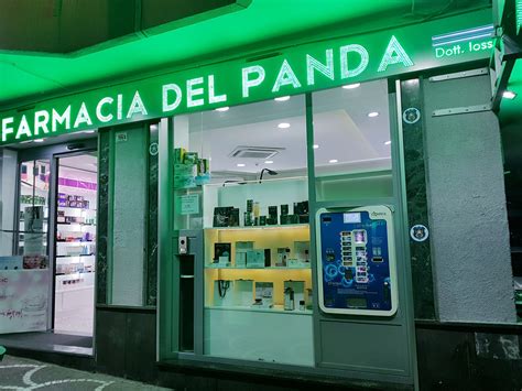 Esterno della Farmacia del Panda a Portici