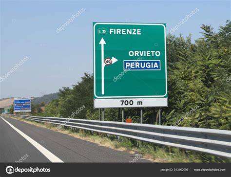 Segnaletica stradale italiana