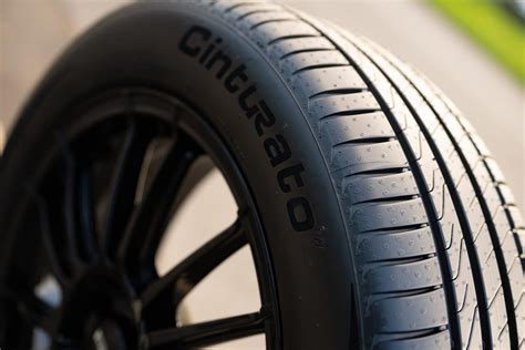 Pneumatico estivo Pirelli per SUV