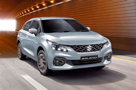 Dettaglio del frontale della Suzuki Baleno