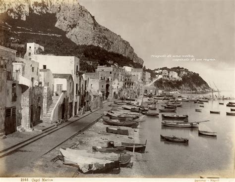 Marina Grande con le barche dei pescatori