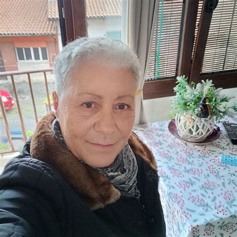 fotografia di un parcheggio ordinato e rispettoso degli spazi