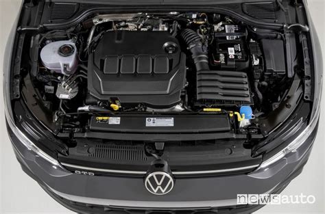 Dettaglio motore 2.0 TDI della Volkswagen Golf