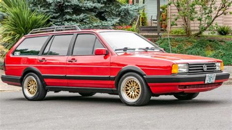 Volkswagen Quantum station wagon
