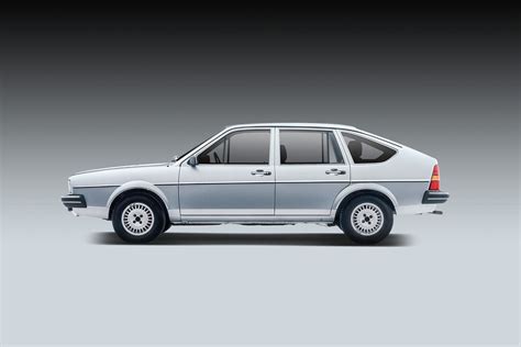 Volkswagen Passat B2 interni plancia