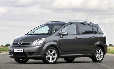 Toyota Corolla Verso 2004 design