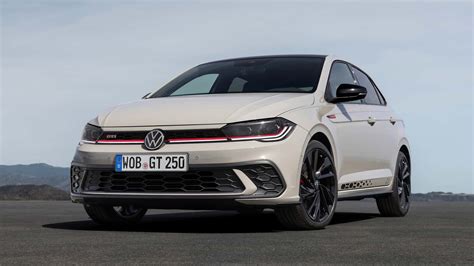 Volkswagen Polo GTI frontale in movimento