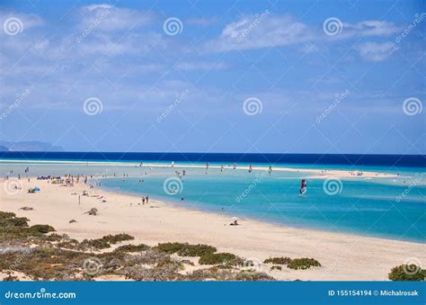 spiaggia bianca e laguna turchese
