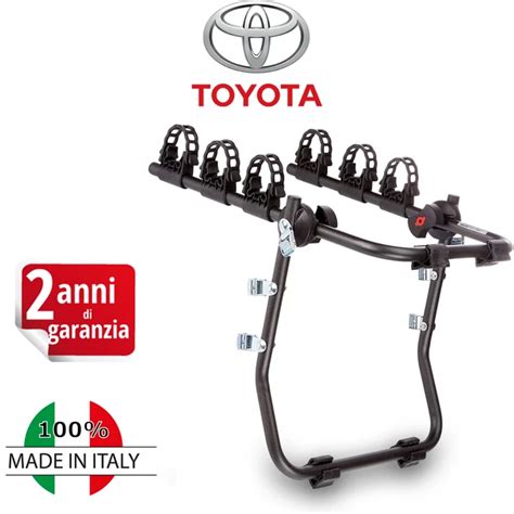 Toyota Yaris Verso con portabici posteriore