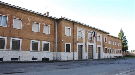 Interno di una caserma militare