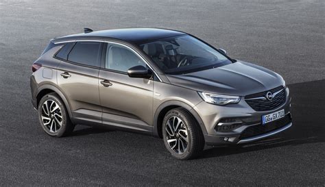 Opel Grandland X parcheggio assistito