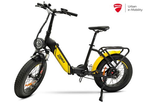 Logo Ducati e bici elettrica