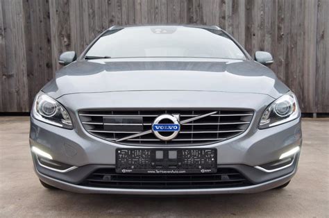 Interni Volvo V60 D6 Twin Engine Summum
