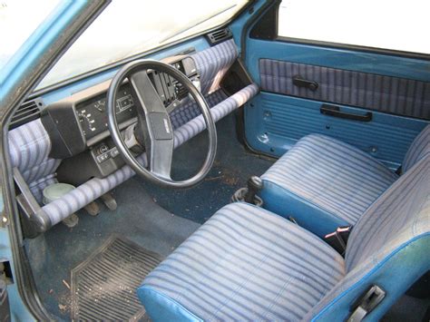 Interni Fiat Panda 750 CL: cruscotto e volante