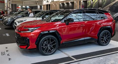 Toyota RAV4 in diverse generazioni