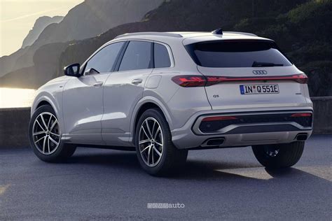 Audi Q5 posteriore con dettagli cromati
